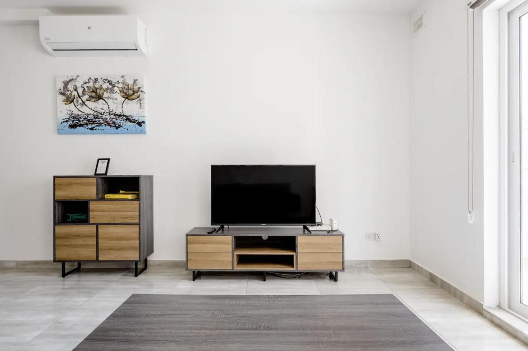 F12 Room 1, Private Room Two Single Beds Shared Bathroom In Shared Flat Msida Extérieur photo